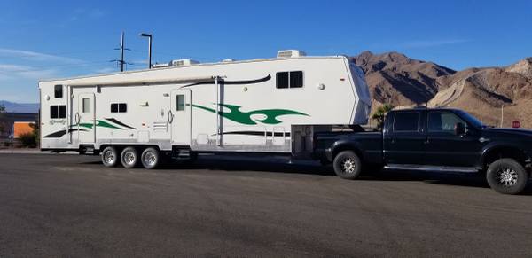 Hot Shot Trucking, usted llama y nosotros se lo transportamos (Las Vegas)63860184194563122