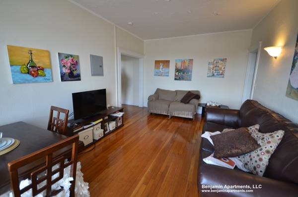 $2,200 / 1br - SIN COMISIÓN. Brighton 1 dormitorio con calefacción y agua caliente incluidas. Disponible 9/163809989329155124
