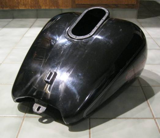 2003 - 2007 Harley Davidson FLH / Carbureted Gas Tank 1