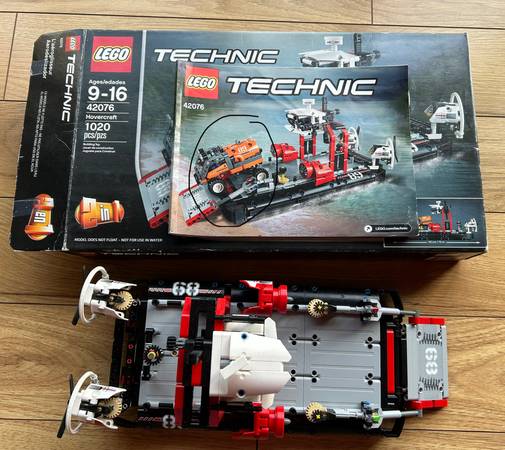 Lego Technic 42076 - Hovercraft 1