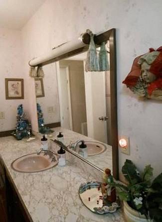 Clean Private Bedroom - $660/month All Bills Paid - Dyker Heights 1