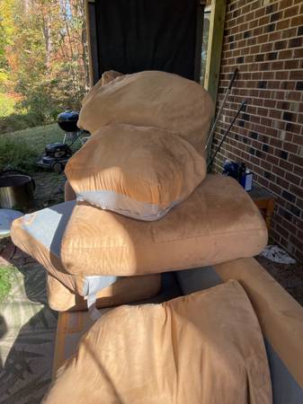 Curb Alert: Large Sectional Couch in Highland Springs
