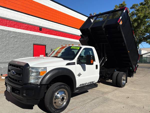 2013 Ford F-550 4X4 - Photo 2