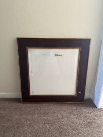 Free picture frame 1