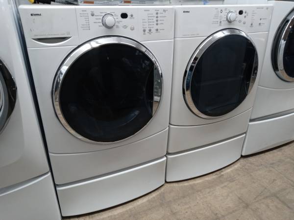★Kenmore HE2 front load washer and dryer set on pedestals 1