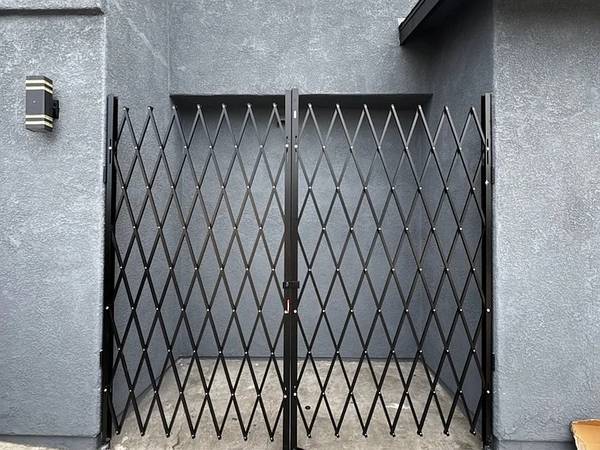 $1,295 / 2br - 区Two x one 分钟车Welcome to New 4030-32 47th St #A 2 bed 1 bath apartment (4030-32 47th St #A)64037217289474123