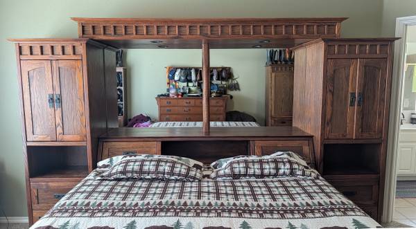 Solid Oak King Wall Unit Bedroom Suite - Mission Style 1