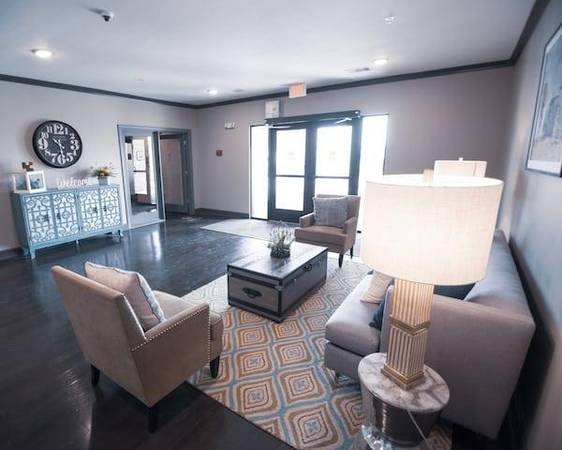 $1,332 / 2br - 971ft2 - Built-In Microwaves*, Spacious Walk-in Closets, On-Site Laundry Room63796477154945123