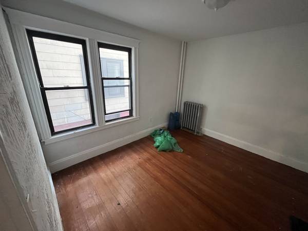 4bd 2bath Brookline Room URGENT for October 1 1