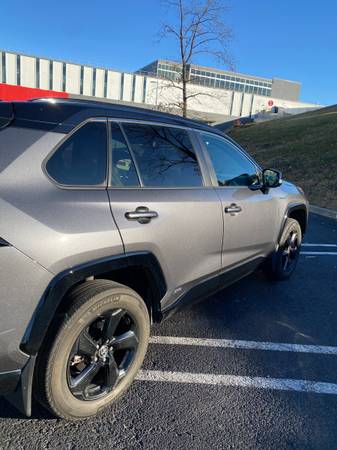 2021 Toyota Rav4 Hybrid XSE by owner - $20,000 (Bronxville)63654723464705124