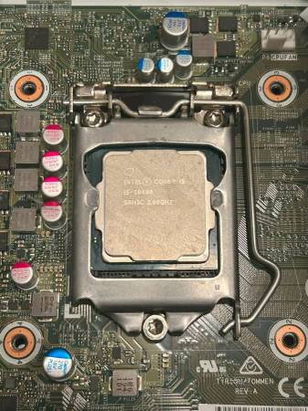 Intel Core i5-10400 CPU Chip (6 Cores/12 Threads | LGA1200 | 10th