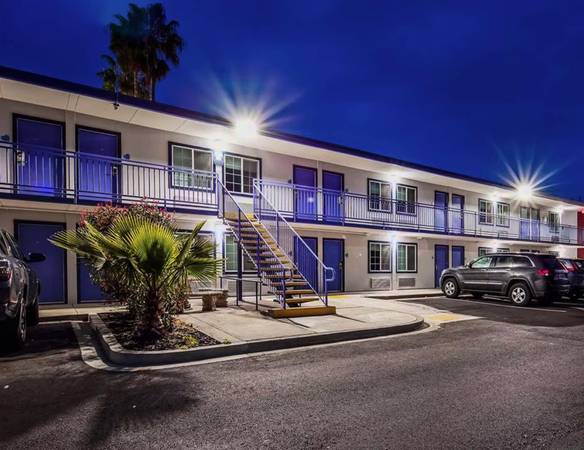 $550 / 1br - TARIFAS SEMANALES Y MENSUALES > 1 Habitación con Desayuno - Incluye TV Grande (Sacramento)63844736291841121