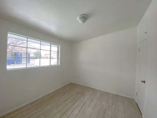 $975.00 / 3br - 1145ft2 - 3 BD 1 BA Available to Rent63687913428225121