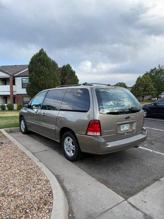 Furgoneta pasajeros 2004 Ford Freestar SEL - $4,250 (Greeley)63612118417795122
