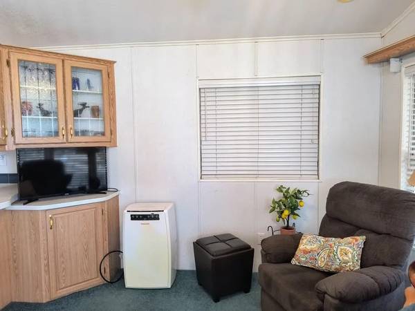 $31,500 / 1br - 385ft2 - D2 MCR (YUMA FOOTHILLS)64214140482177122