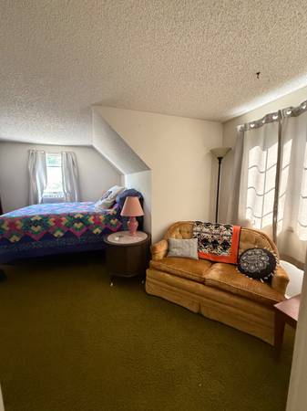 $650 / 1br - Furnished Room 12 mins drive from OSU/18 mins from Hospital (South of Corvallis)63624859947137121