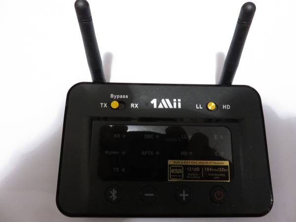 Mii Bluetooth Transmitter & Receiver 1