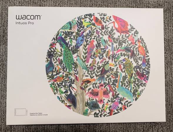BRAND NEW! Wacom PTH660 Intuos Pro Medium Creative Pen Touch Tablet 1