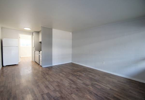 $1,095 / 1br - 393ft2 - Light Filled First Hill 1Bedroom - 2 Weeks Free (Capital Hill)63659728845697123