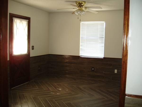 $1,650 / 3br - For Rent -- 1032 NW 8th St., Moore, OK (NE 12th & Southminister (go 4 blks south))63670520289665121