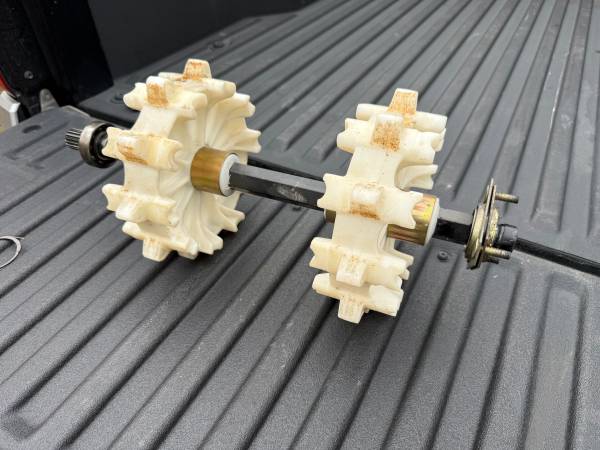 2007 MXZ 10 tooth drive axle 1
