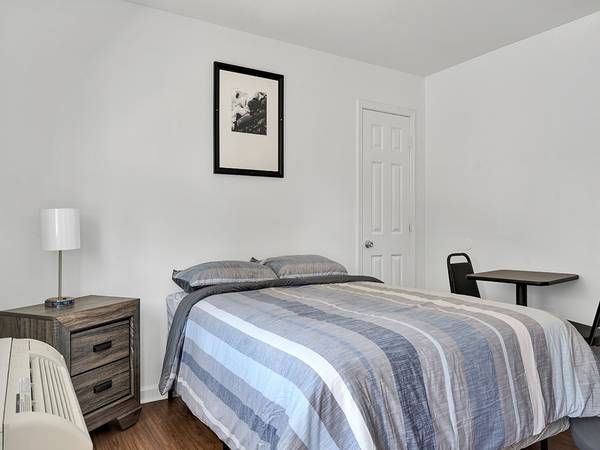 $344 Fully Furnished, Siegel Rewards Program, Studio/1B63617471142019121