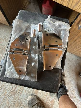 Chrome Jeep windshield Hinges and fender flares 1