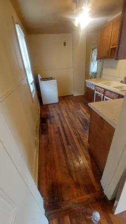 Affordable 1-Bedroom Duplex - Utilities Paid! 1