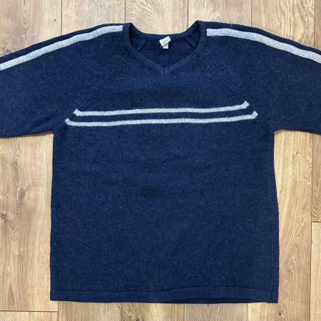 GAP Navy Lambs Wool Sweater (men's S) 1