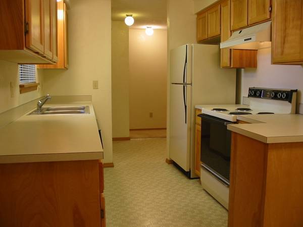 $1,895 / 3br - Quiet,private,garage,fenced yard,patio,great South culdesac, 3bed/2ba (Salem)63660412390785121