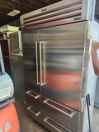 Sub-Zero PRO 48 Built-In Refrigerator/Freezer (Model 648PRO) 1