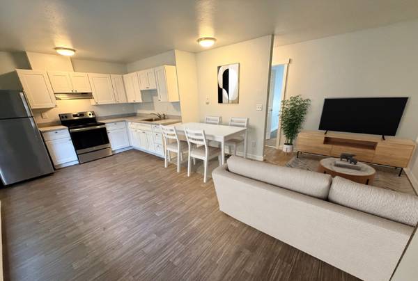 Limited Time Only! Move-In Special on Updated Apartments! 1