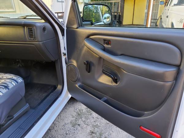 04'  Chevy Silverado 1500 - $4,750 (Blue River)63470221676035121