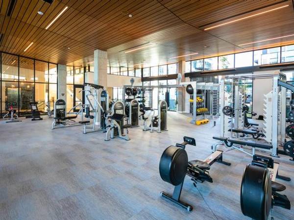 $3,285 / 2br - 1037ft2 - Vaulted ceilings in all apartment homes, Available in most units (Bellevue - Crossroads)63852483362563121