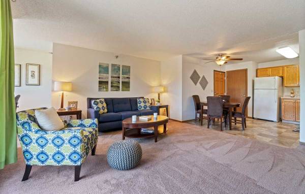 $870 / 2br - 903ft2 - HOUSING VOUCHERS OKAY! Local assistance programs accepted (Willmar - Pleasant View Park)63988652580355122