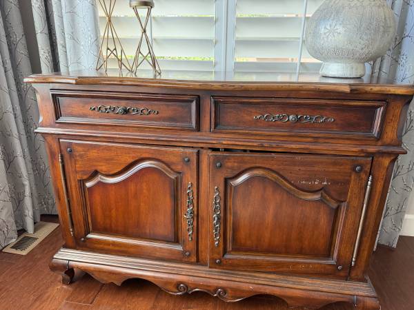 Buffet/Console 1