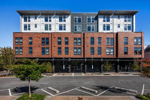 $2,689 / 1br - 815ft2 - Bike Storage Room, Washer/Dryer In Unit, 1 BD (8612 Palatine Avenue North, Seattle, WA)63944963012611120