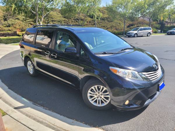 2017 Toyota Sienna XLE 74K miles - $23,00063469756187907121