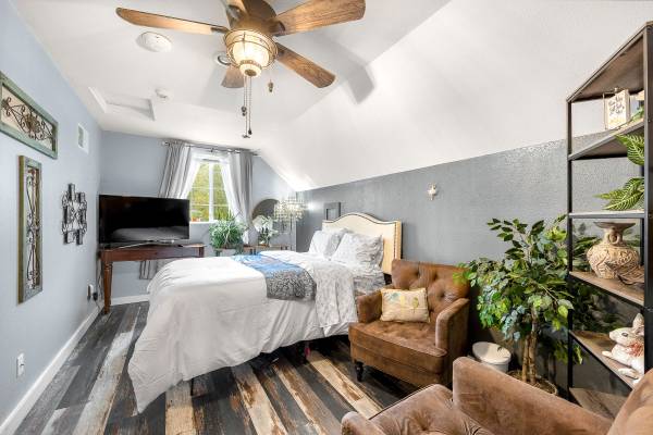 $2,075 / 1br - Short-term housing furnished-utilities included (MONROE)63910064417155120