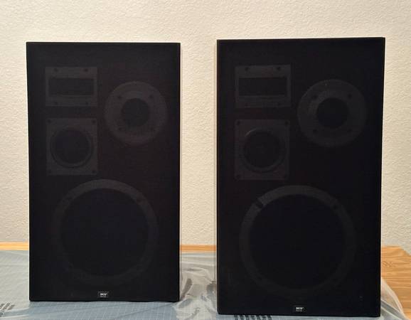Vintage MCS 3-Way Bass Reflex Speakers 1