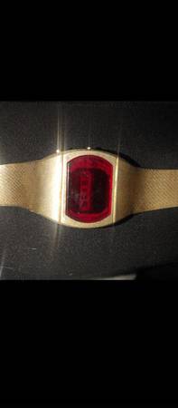 Vintage "Better Call Saul" Gold LED Watch 1