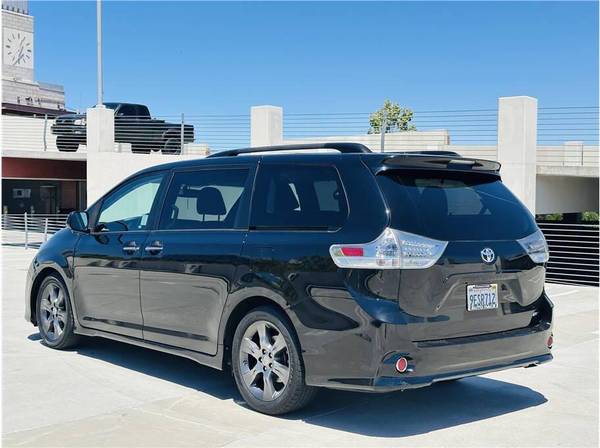 2016 Toyota Sienna SE Premium 8 Passenger 4dr Mini Van WE SHIP CALIFORNIA CARS A - $19,299 (+ Auto Race CA - Over 100 Cars)63613267158659122