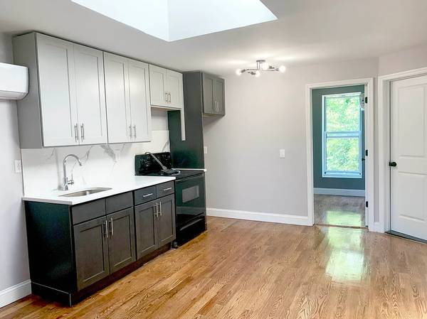 $3,350 / 3br - Amplio apartamento en alquiler, SIN COMISIÓN (E NY)63862609496195120
