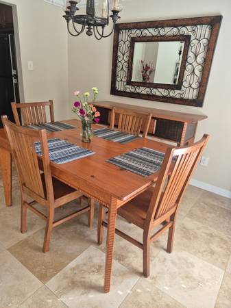 Fine solid wood dining 6 piece set 1