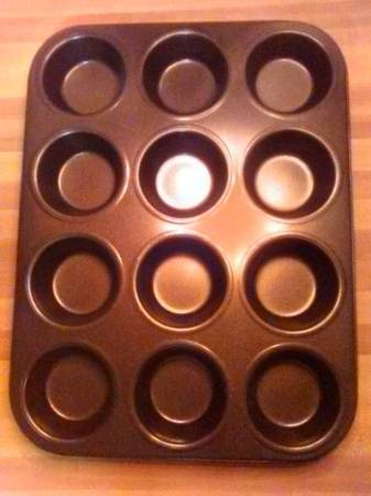 MUFFIN PAN 1
