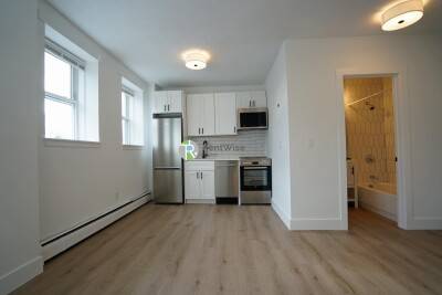 $2,900 / 2br - Available Now! Gorgeous Southie 2 bed. H/HW inc! No Fee! (South Boston)63824666699779122