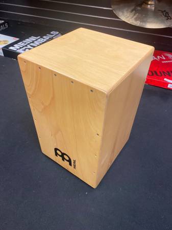 Cajon drummer here 1