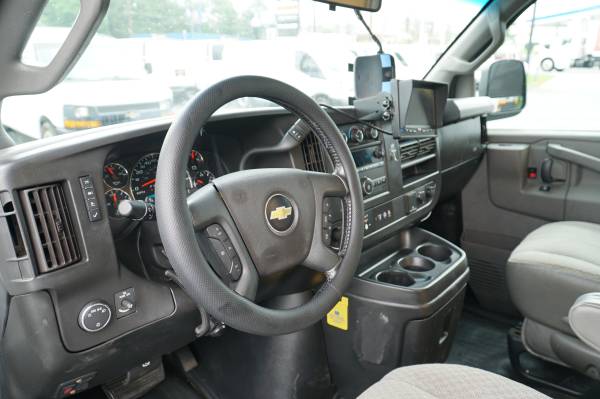 2020 CHEVROLET EXPRESS G3500 G 3500 G-3500 CUTAWAY BOX TRUCK 12FT - $19,993 (KENNESAW)63620068134145124