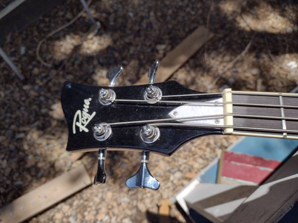 Rouge bass 1