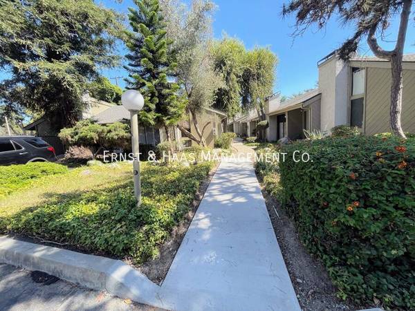 Beautiful Office in Prime Bixby Knolls – Serene Garden Park Setting! 1